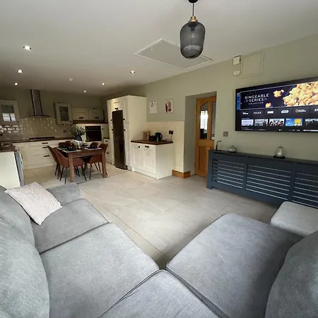 Dinnys Cottage, Free Parking, Bike Hire Vakantiehuis Killybegs