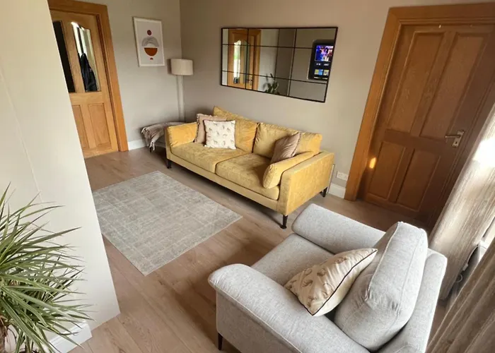 Dinnys Cottage, Free Parking, Bike Hire Сasa de vacaciones *